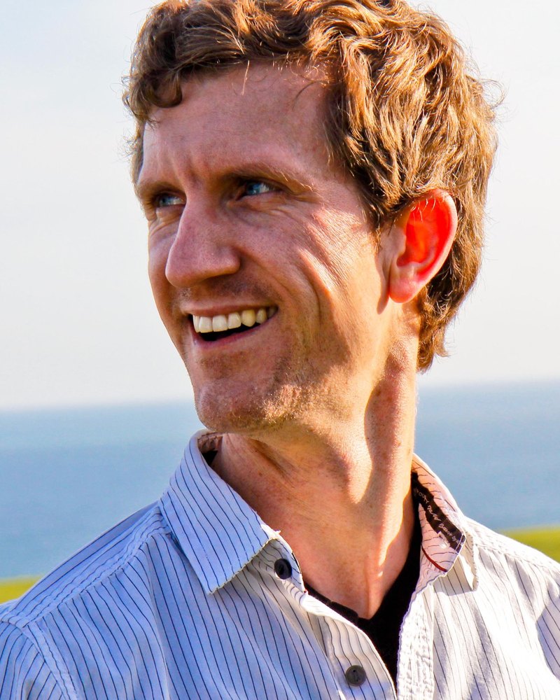Alec McNayr